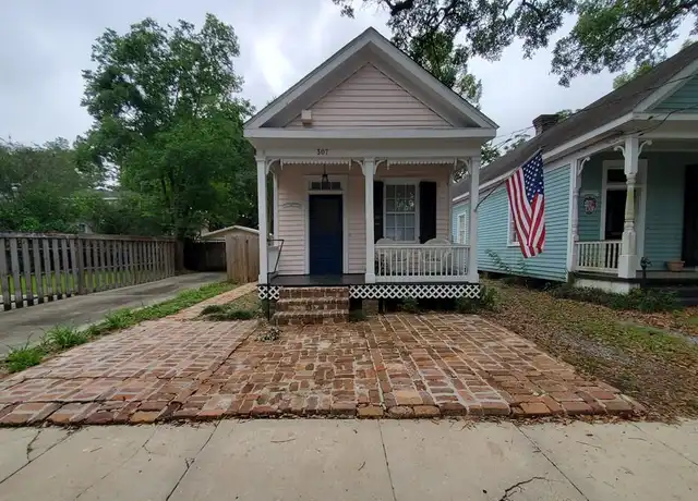 Property at 307 Chatham St, Mobile, AL, 36604, 2 beds, 1 bath, [object Object]