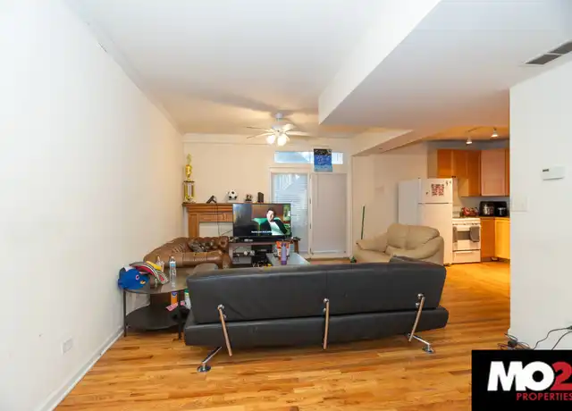 Property at 1318 N Cleaver St Unit CH2, Chicago, IL, 60642, 4 beds, 2.5 baths, [object Object]