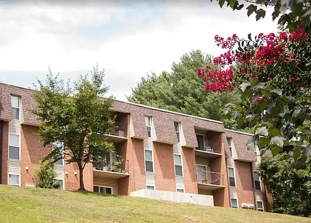 Property at Forestbrook Apartments - 220 McConville Rd, Lynchburg, VA, 24502, 2 beds, 2 baths, [object Object]