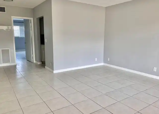 Property at 2309 S Federal Hwy, Boynton Beach, FL, 33435, 1 bed, 1 bath, [object Object]