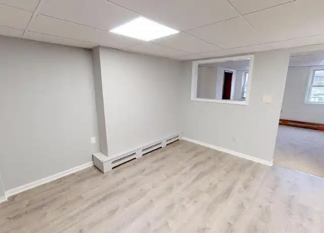 Property at 310 E Gay St Unit 2, West Chester, PA, 19380, 2 beds, 1 bath, [object Object]