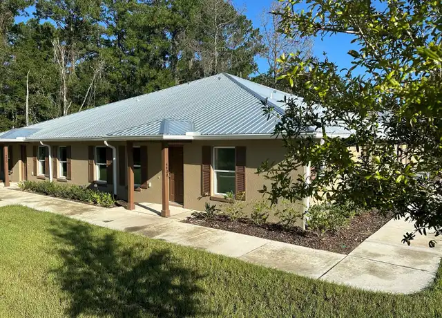Property at 4400 NW 74th Ter, Ocala, FL, 34482, 3 beds, 2 baths, [object Object]