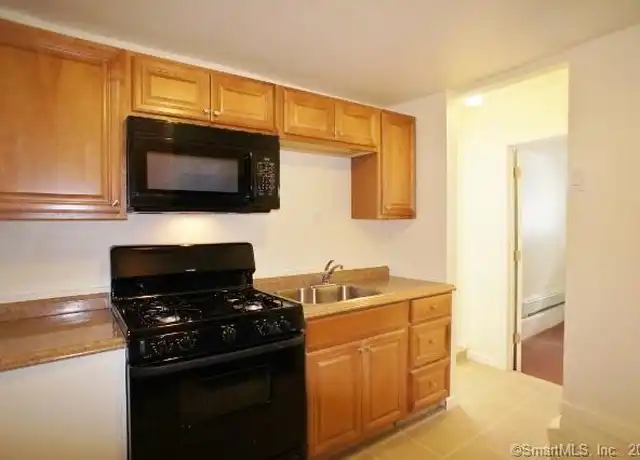 Property at 127 Harbor Ave Unit 15, Norwalk, CT, 06850, 1 bed, 1 bath, [object Object]