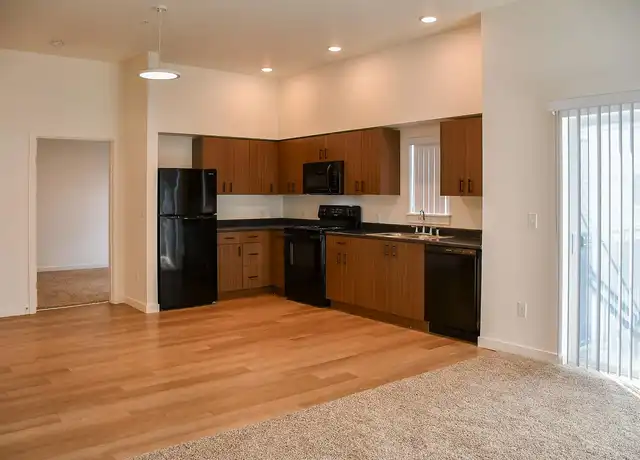 Property at Pointe by Vintage - 22837 Pacific Hwy S, Des Moines, WA, 98198, 1-3 bed, 1-2 bath, [object Object]