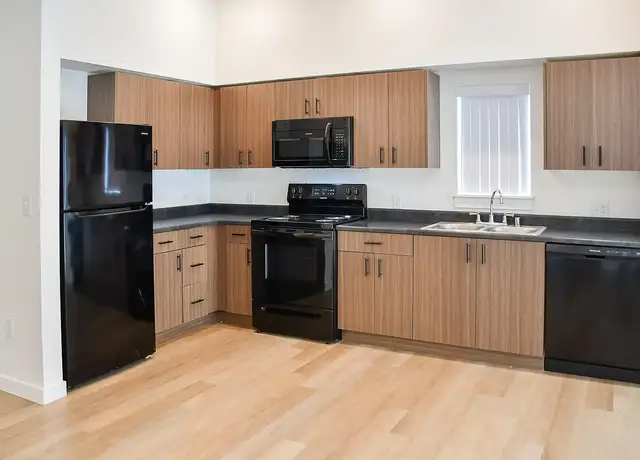Photo of 22837 Pacific Hwy S, Des Moines, WA 98198