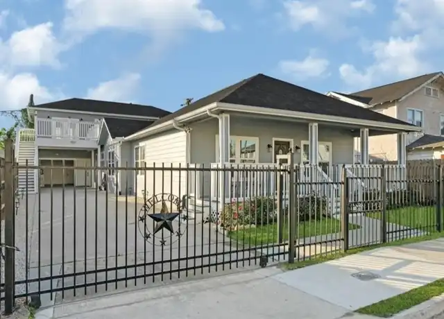Property at 304 Milby St Unit 1, Houston, TX, 77003, 4 beds, 2.5 baths, [object Object]