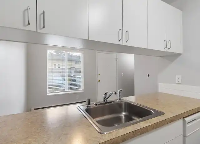 Property at Pine Gardens - 3000 Johns Prairie Rd, Shelton, WA, 98584, 1 bed, 1 bath, [object Object]