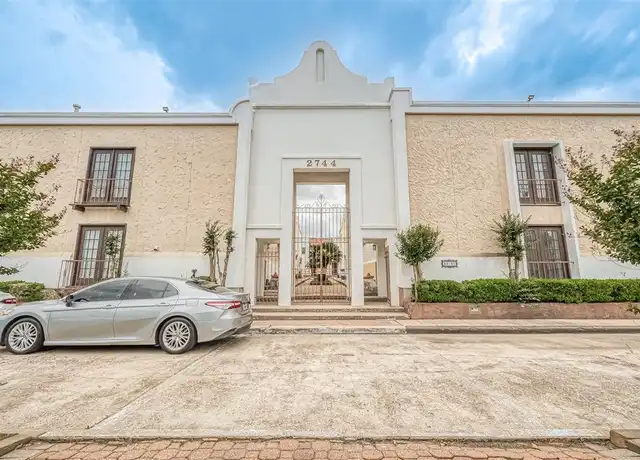 Property at 2744 Briarhurst Dr, Houston, TX, 77057, 2 beds, 2 baths, [object Object]