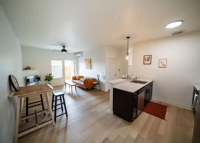 Property at Crossings at Center Street - 4704 Center St NE, Salem, OR, 97301, 1 bed, 1 bath, [object Object]