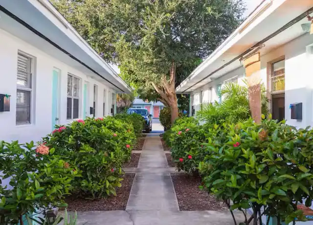 Property at 922 Coquina Ln, Vero Beach, FL, 32963, 1 bed, 1 bath, [object Object]