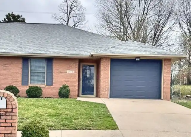 Property at 107 Cottage Cir Unit B, Elizabethtown, KY, 42701, 2 beds, 2 baths, [object Object]
