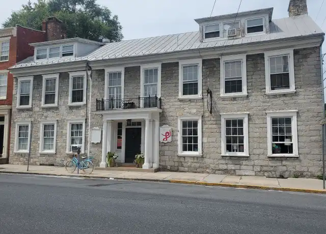 Property at 36 S Pitt St Apt 4, Carlisle, PA, 17013, 1 bed, 1 bath, [object Object]