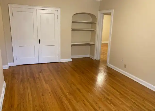 Property at 1423 Martha Washington Dr Unit 102, Wauwatosa, WI, 53213, 1 bed, 1 bath, [object Object]