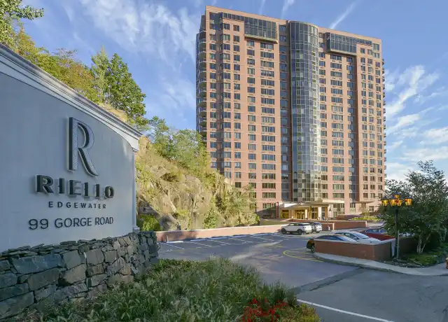 Property at 228 Gorge Rd Unit 09, Edgewater, NJ, 07020, 1 bed, 1 bath, [object Object]