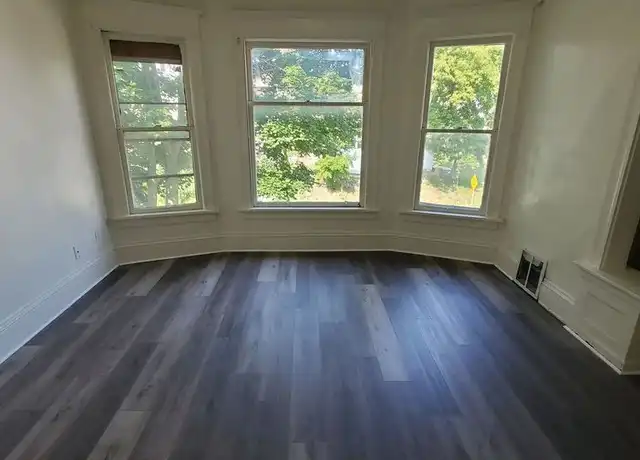 Property at 2222 N 39th St #2224, Milwaukee, WI, 53208, 3 beds, 1 bath, [object Object]