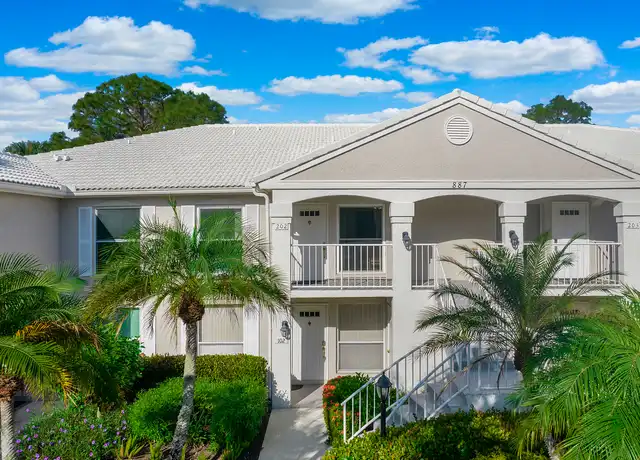 Property at 887 Gulf Pavilion Dr #202, Naples, FL, 34108, 2 beds, 2 baths, [object Object]