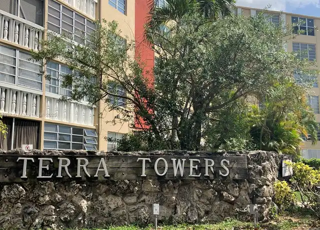 Property at 1475 NE 125th Ter Unit 611B, North Miami, FL, 33161, 1 bed, 1 bath, [object Object]