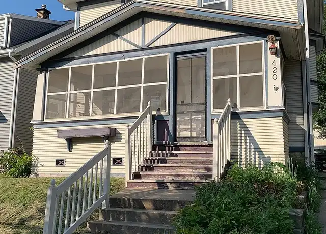 Property at 420 18th St NE Unit 1, Cedar Rapids, IA, 52402, 5 beds, 2 baths, [object Object]