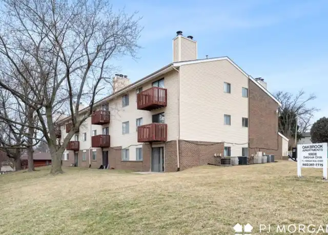 Property at 10808 Oakbrook Cir Unit 18, Omaha, NE, 68154, 1 bed, 1 bath, [object Object]