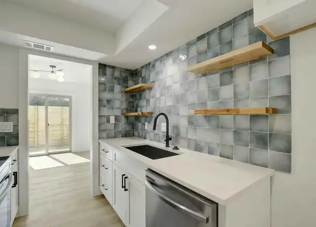 Property at 1206 Hollow Creek Dr #2, Austin, TX, 78704, 2 beds, 1.5 baths, [object Object]