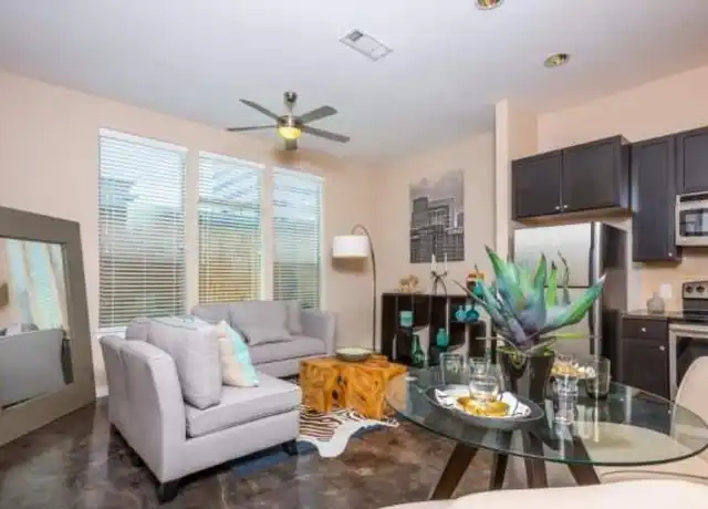 Property at 70 E Briar Hollow Ln Unit 1002, Houston, TX, 77027, 1 bed, 1 bath, [object Object]