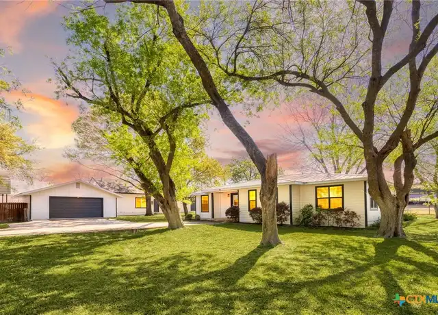 Property at 344 Alves Ln, New Braunfels, TX, 78130, 4 beds, 2 baths, [object Object]