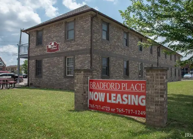Property at 1713 W Ashland Ave, Muncie, IN, 47303, 1 bed, 1 bath, [object Object]
