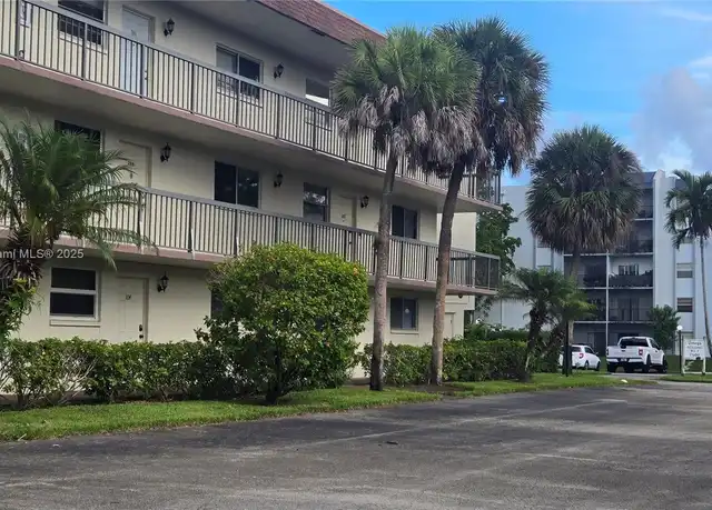 Property at 7500 NW 17th St #101, Plantation, FL, 33313, 3 beds, 2 baths, [object Object]
