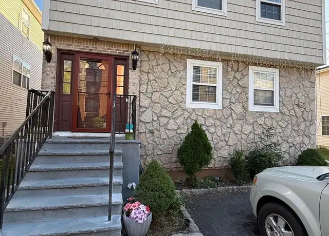 Property at 31 Beverly St Unit 2nd f, Carteret, NJ, 07008, 3 beds, 1 bath, [object Object]