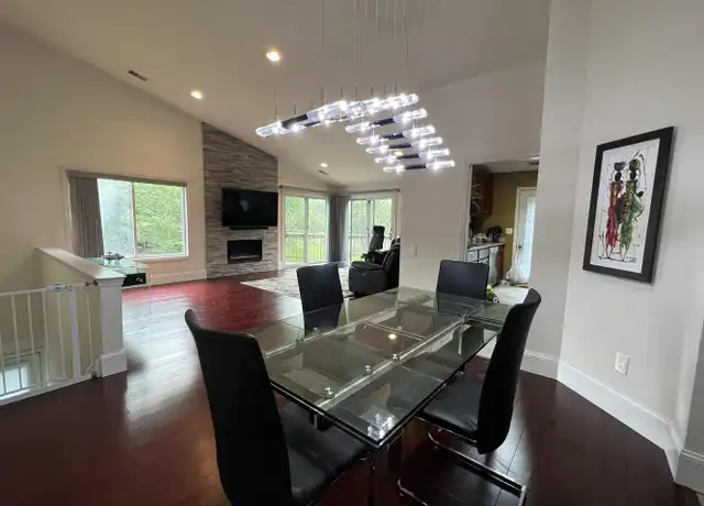 Property at 109 Pritchard Pl, Newtown Square, PA, 19073, 2 beds, 2 baths, [object Object]