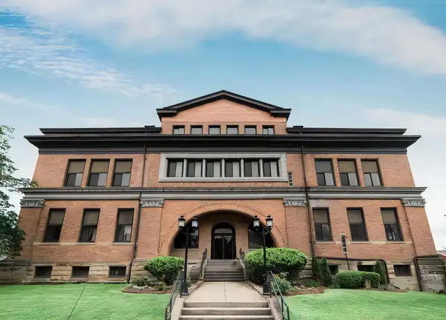 Property at 633 Orchard Ave Unit 15, Bellevue, PA, 15202, 1 bed, 1 bath, [object Object]