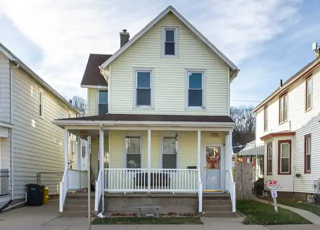 Property at 2831 Jackson St, Dubuque, IA, 52001, 2 beds, 1 bath, [object Object]