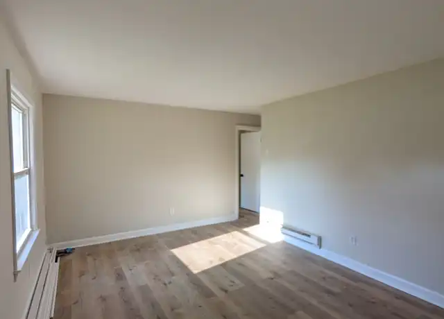 Property at 3480 Hartford St, Winston Salem, NC, 27106, 2 beds, 1 bath, [object Object]