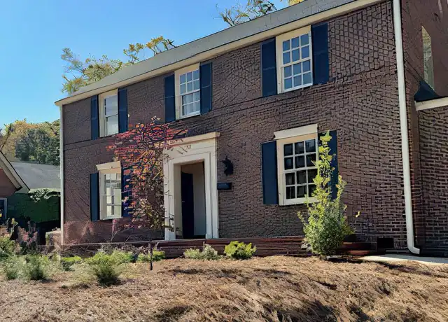 Property at 103 Gordon St Unit B, LaGrange, GA, 30240, 2 beds, 1 bath, [object Object]