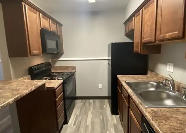 Property at 2310 W 26th St Unit 2142-2, Lawrence, KS, 66047, 2 beds, 1 bath, [object Object]