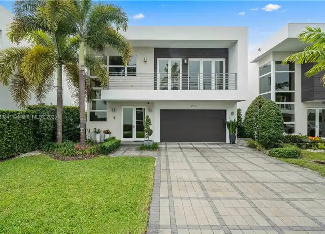 Property at 9710 NW 74th Ter Unit 9710, Doral, FL, 33178, 4 beds, 4 baths, [object Object]
