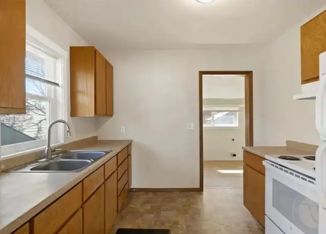 Property at 220 Grand Ave Unit 1, Billings, MT, 59101, 4 beds, 1 bath, [object Object]