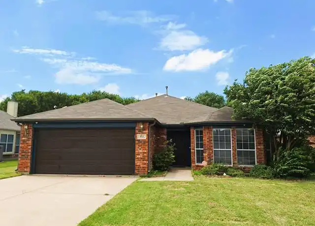 Property at 812 Coppin Dr, Fort Worth, TX, 76120, 3 beds, 2 baths, [object Object]