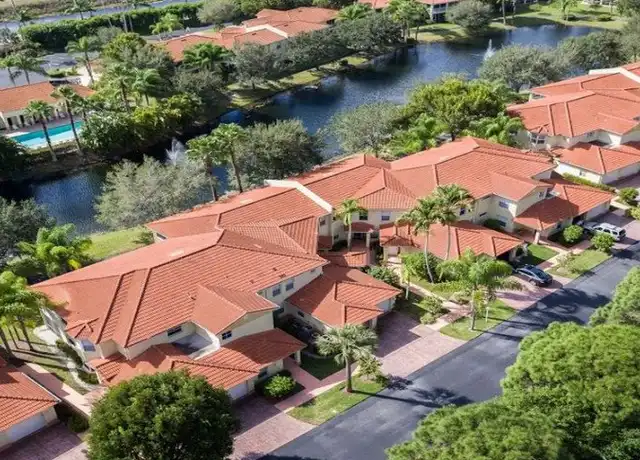 Property at 600 Diamond Cir #602, Naples, FL, 34110, 3 beds, 2 baths, [object Object]