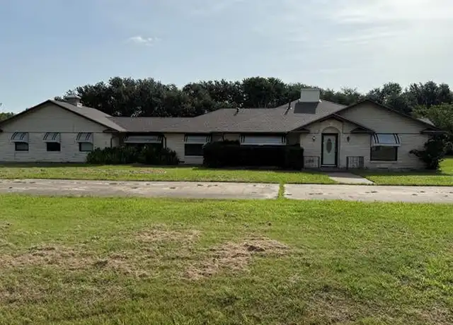 Property at 201 N Dallas St, Palmer, TX, 75152, 3 beds, 2 baths, [object Object]