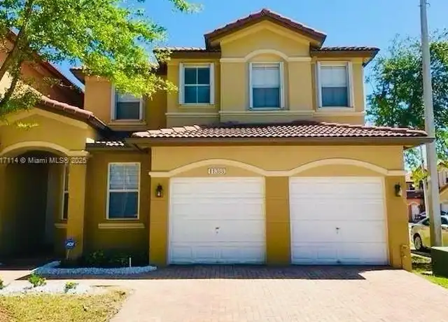 Property at 11388 NW 84th Ter Unit 11388, Doral, FL, 33178, 4 beds, 3 baths, [object Object]
