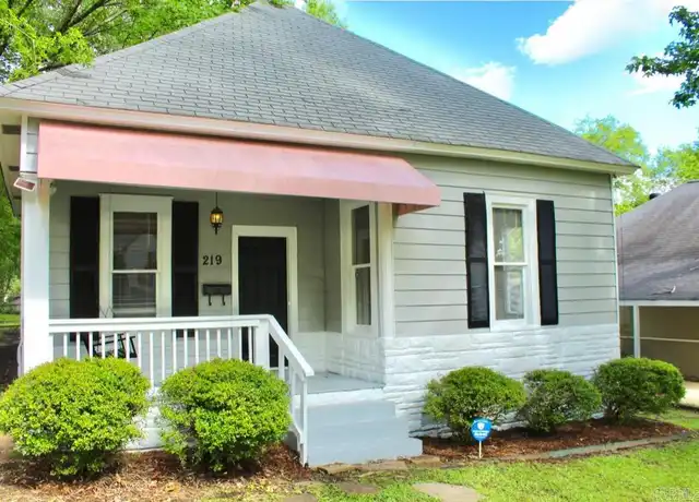 Property at 219 Walnut St, Little Rock, AR, 72205, 2 beds, 1 bath, [object Object]