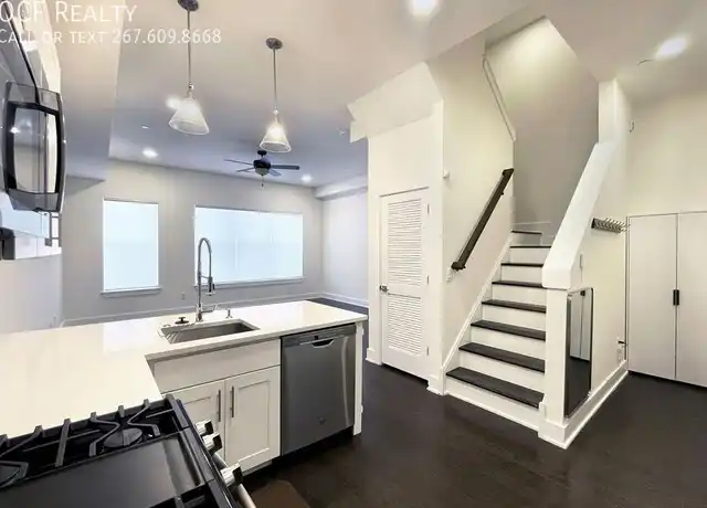 Property at 514 W Montgomery Ave, Philadelphia, PA, 19122, 2 beds, 2 baths, [object Object]
