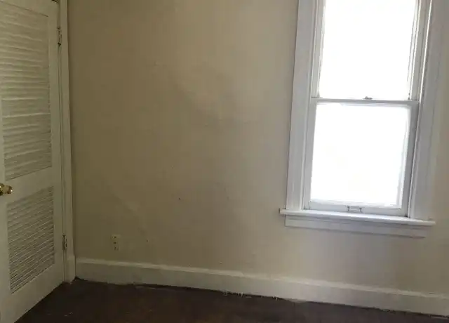 Property at 4047 N 19th St, Milwaukee, WI, 53209, 2 beds, 1 bath, [object Object]