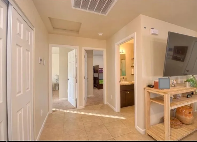 Photo of 226 S 5th St, Patterson, CA 95363
