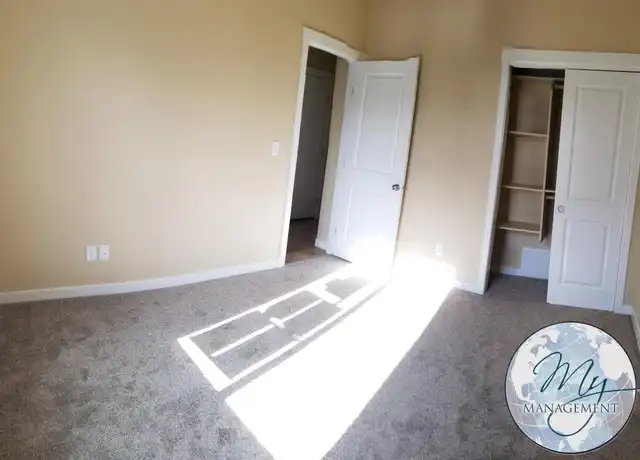 Property at 321 Adams St, Twin Falls, ID, 83301, 2 beds, 2 baths, [object Object]