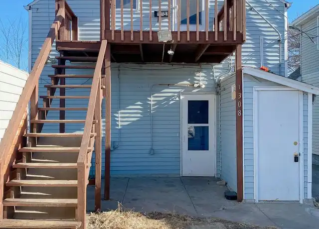 Property at 1308 Garfield St Unit 2 [Upstairs], Omaha, NE, 68107, 1 bed, 1 bath, [object Object]
