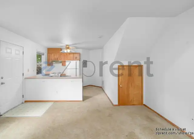 Property at 1526 NE 68th Ave, Portland, OR, 97213, 1 bed, 1 bath, [object Object]