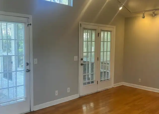 Property at 325 Harris St Unit B, Madison, TN, 37115, 1 bed, 1 bath, [object Object]