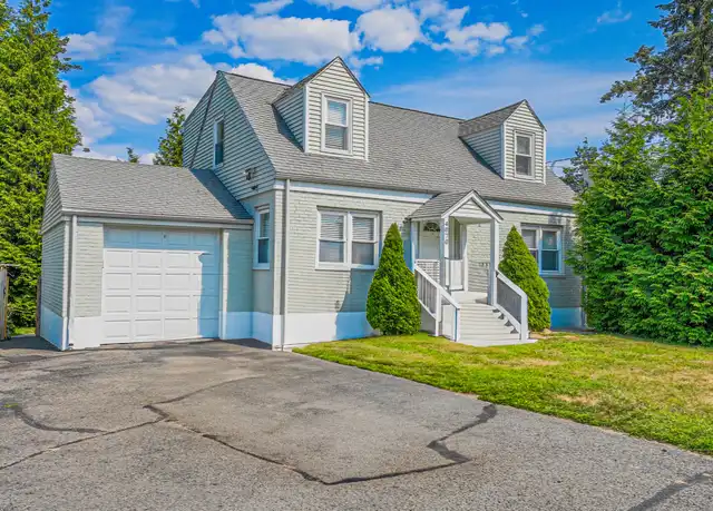 Property at 4070 Madison Ave, Bridgeport, CT, 06606, 4 beds, 2 baths, [object Object]